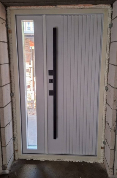 КРОНА RAL 8019 (ТЕРМОРАЗРЫВ/ДВУХСТВОРЧАТАЯ)