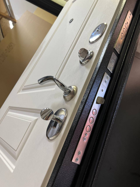 ВЕРСАЛЬ  ШАТО БЕЛЫЙ